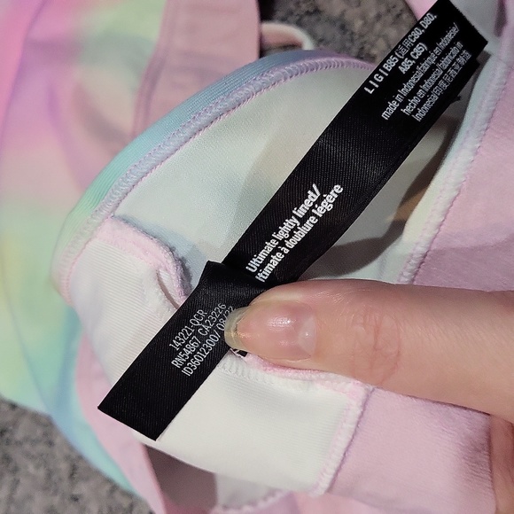 Victoria's Secret PINK Sports Bra - Picture 7 of 8